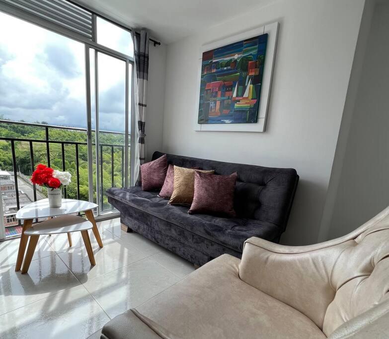 Hermoso Apto Con Vista A Montanas Del Quindio Cerca De Todo